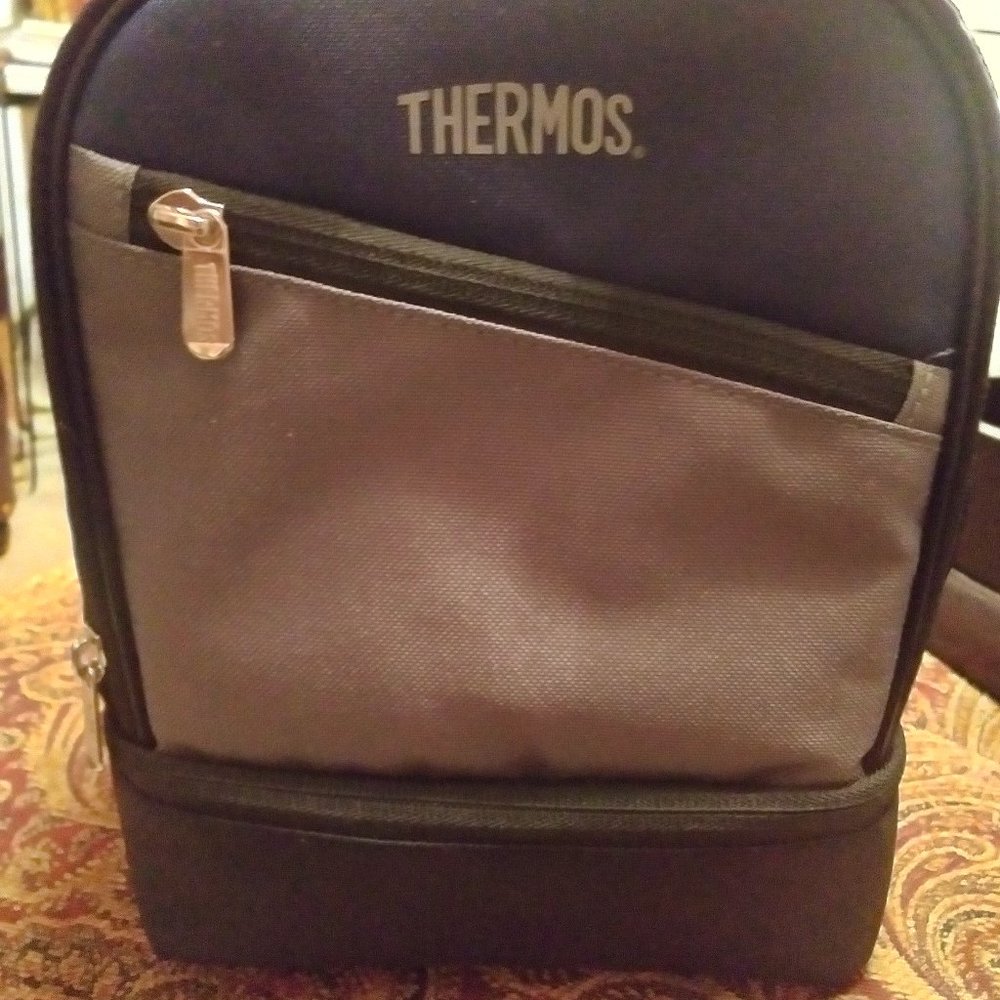 NEW THERMOS lunchbag